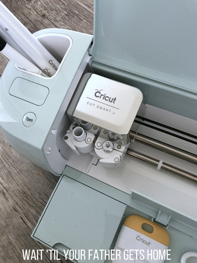 Cricut Explore Air 2 Review  Gift Guide - Wait Til Your Father Gets Home