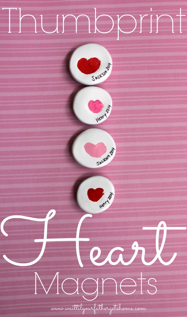 Fingerprint Valentine ideas via Wait Til Your Father Gets Home #ValentinesDay #Valentine #FingerprintValentines