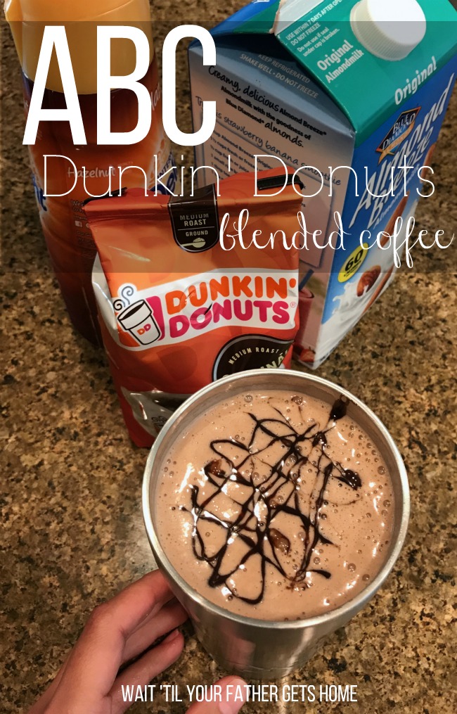 ABC Dunkin' Donuts Blended Coffee drink featuring Dunkin' Donuts coffee from @Publix by Wait 'Til Your Father Gets Home #pmedia #ad #DunkinDonutsPublix
