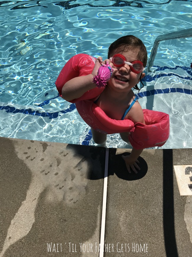 Trolls Dive Characters by Swimways shared by Wait 'Til Your Father Gets Home #ad #SwimWays #summer #pooltoys #pool @SwimWays