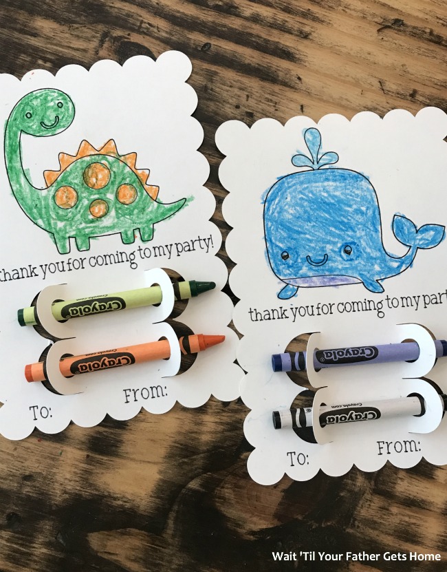 Ultimate Fine Point Pen Set from #Cricut can help you create easy and adorable thank you notes for your child's birthday party this year. #CricutMade #CricutExplore #ad #sp #UltimatePenSet #thankyoucard #coloringcard #Kids