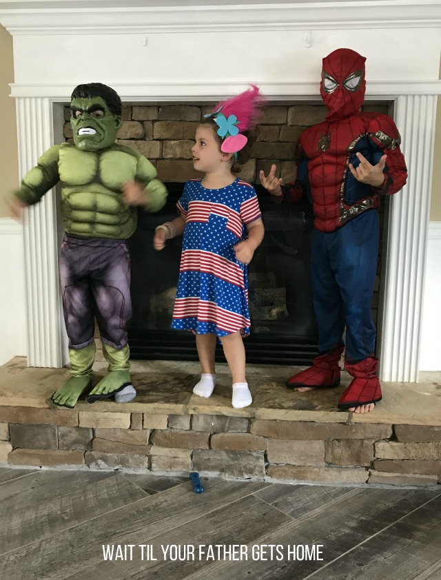 Family Halloween Costume ideas via Wait Til Your Father Gets Home & Oriental Trading #ad #sp #OrientalTrading #Halloween #HalloweenCostumes #FamilyCostumes #FamilyHalloweenCostumes #ThemeCostumes #GroupCostumes #StarWars #Avengers #Batman #Ghostbusters #kidcostumes