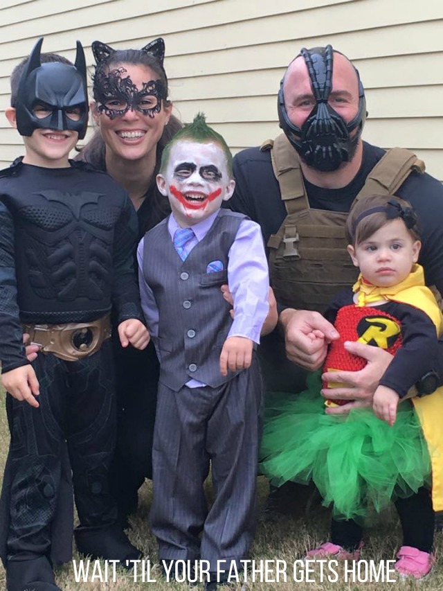 Family Halloween Costume ideas via Wait Til Your Father Gets Home & Oriental Trading #ad #sp #OrientalTrading #Halloween #HalloweenCostumes #FamilyCostumes #FamilyHalloweenCostumes #ThemeCostumes #GroupCostumes #StarWars #Avengers #Batman #Ghostbusters #kidcostumes