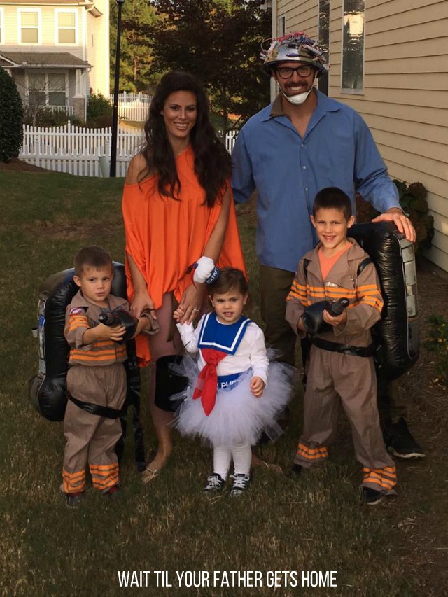 Family Halloween Costume ideas via Wait Til Your Father Gets Home & Oriental Trading #ad #sp #OrientalTrading #Halloween #HalloweenCostumes #FamilyCostumes #FamilyHalloweenCostumes #ThemeCostumes #GroupCostumes #StarWars #Avengers #Batman #Ghostbusters #kidcostumes