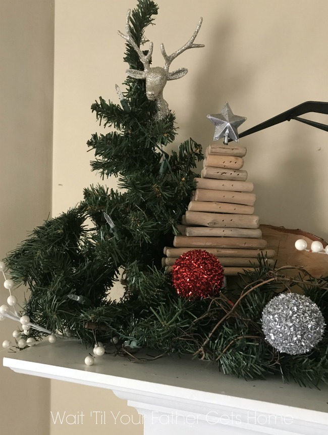 Simple Christmas Decor from #OrientalTrading makes decorating easy! #ad #sp #OrientalTrading #Christmas #ChristmasDecor